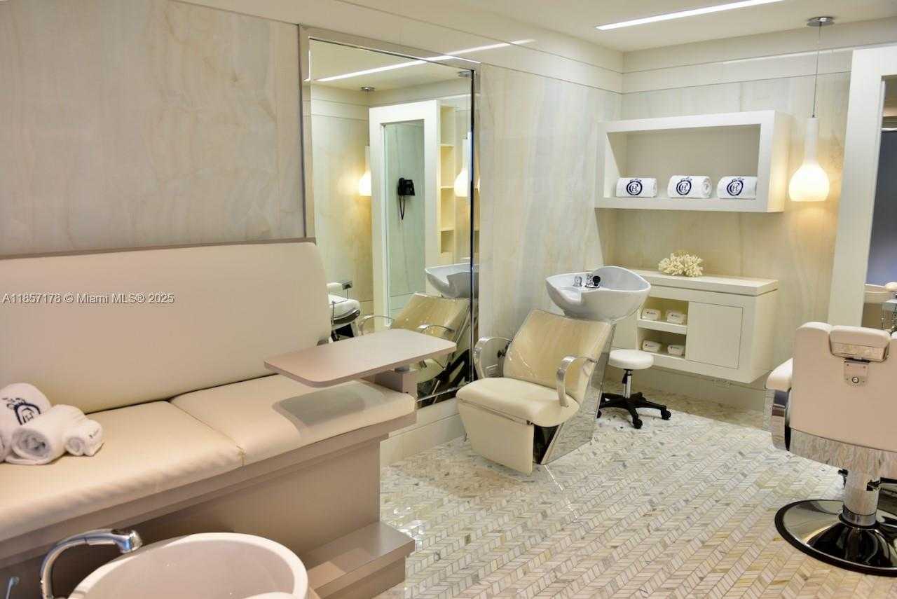 Imagen de Pequeño Objeto