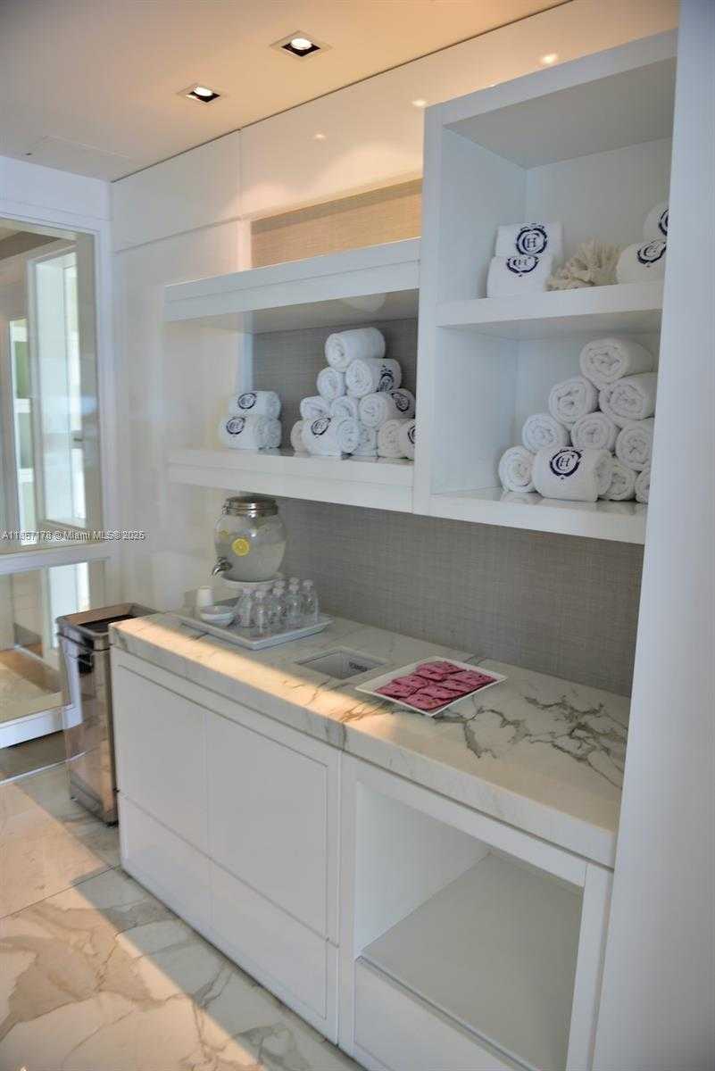 Imagen de Pequeño Objeto