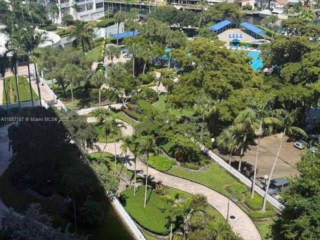 Small Image of 500 THREE ISLANDS BLVD #822, Hallandale Beach Number 11