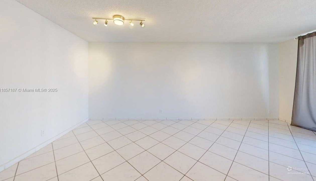 Small Image of 500 THREE ISLANDS BLVD #822, Hallandale Beach Number 13