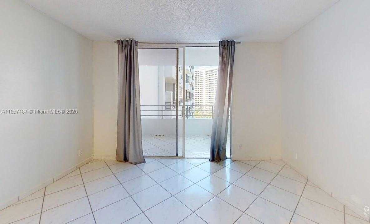 Small Image of 500 THREE ISLANDS BLVD #822, Hallandale Beach Number 17