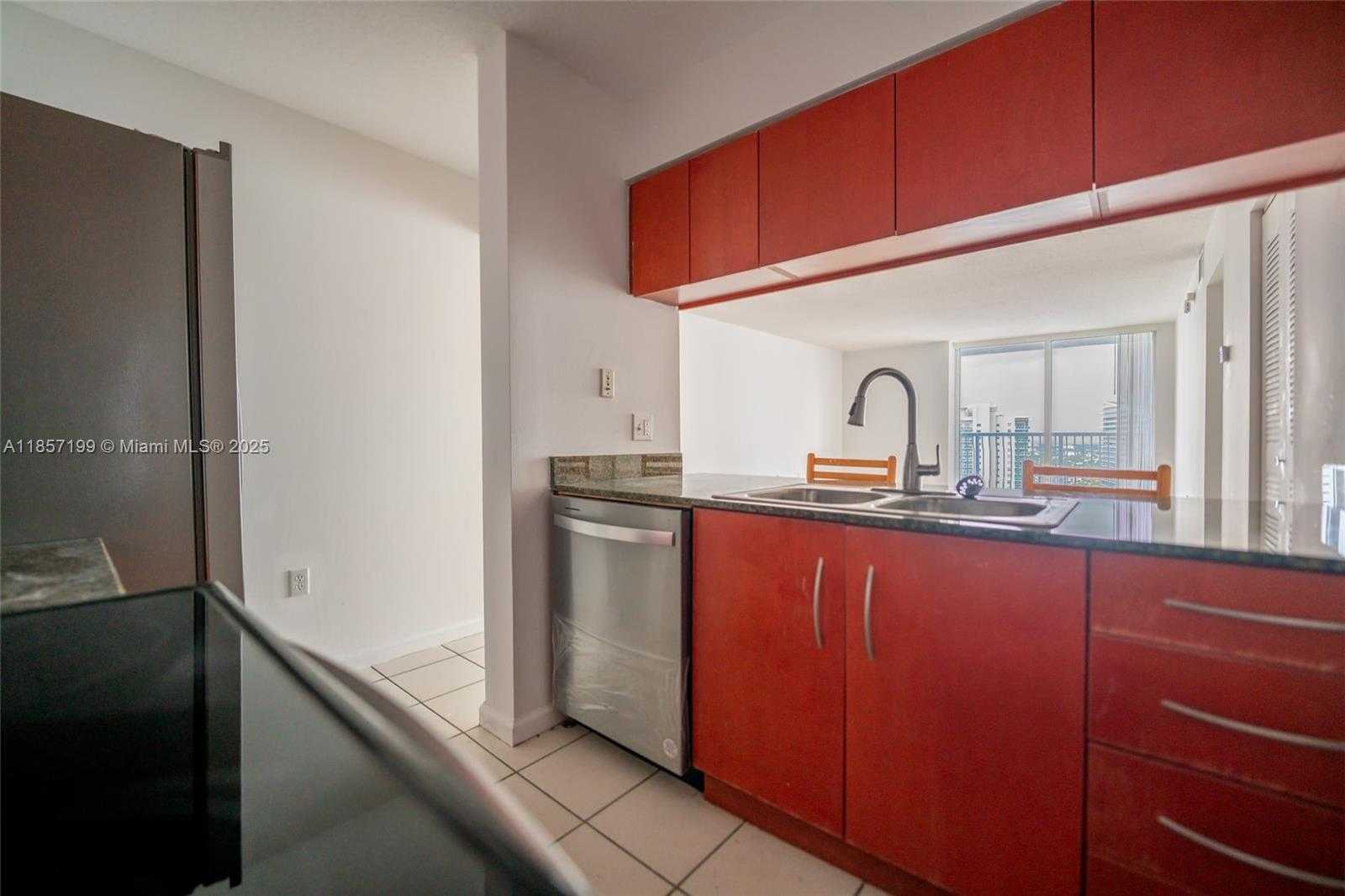 Small Image of 1200 BRICKELL BAY DR #4024, Miami Number 13