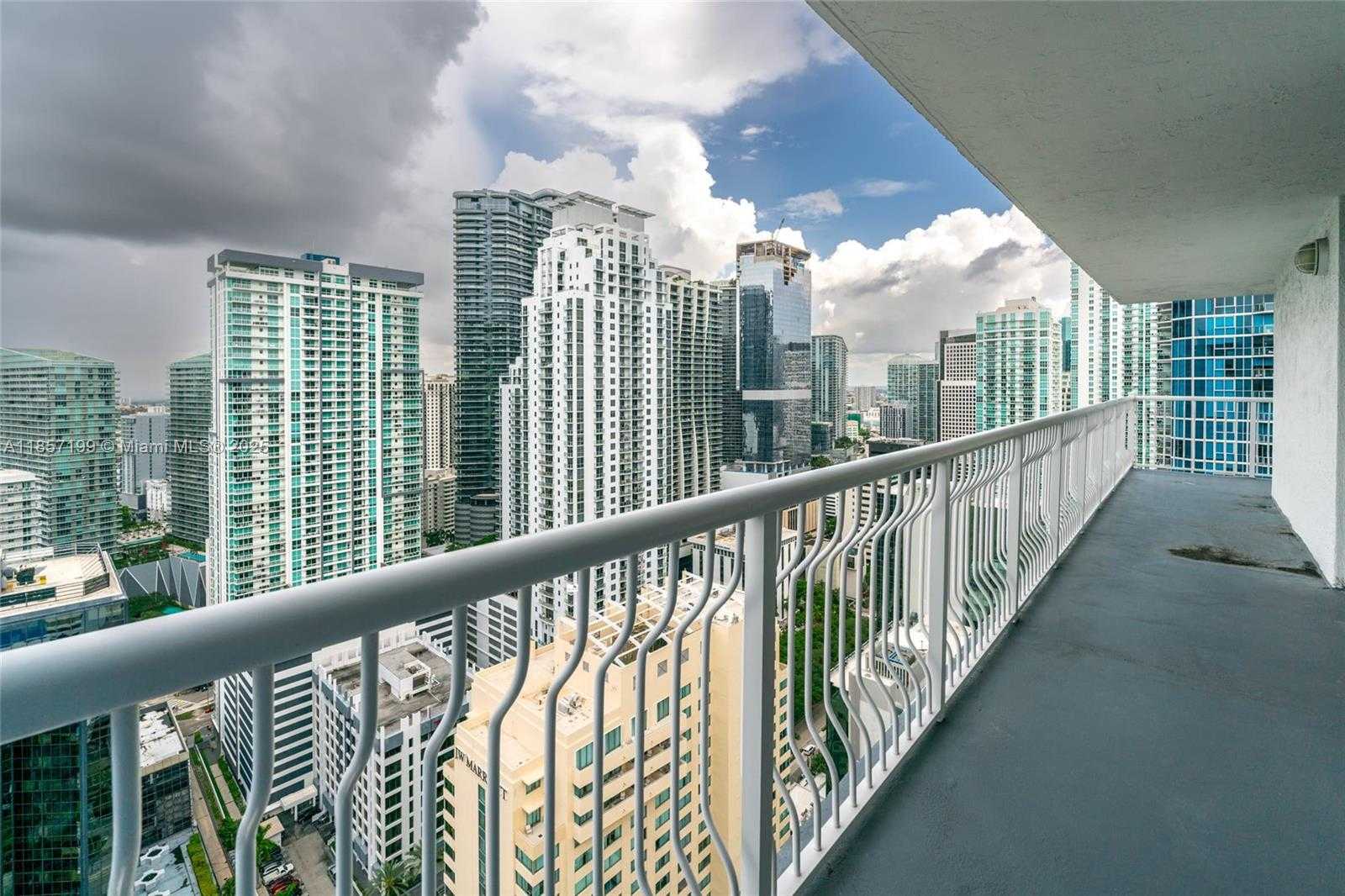 Small Image of 1200 BRICKELL BAY DR #4024, Miami Number 20