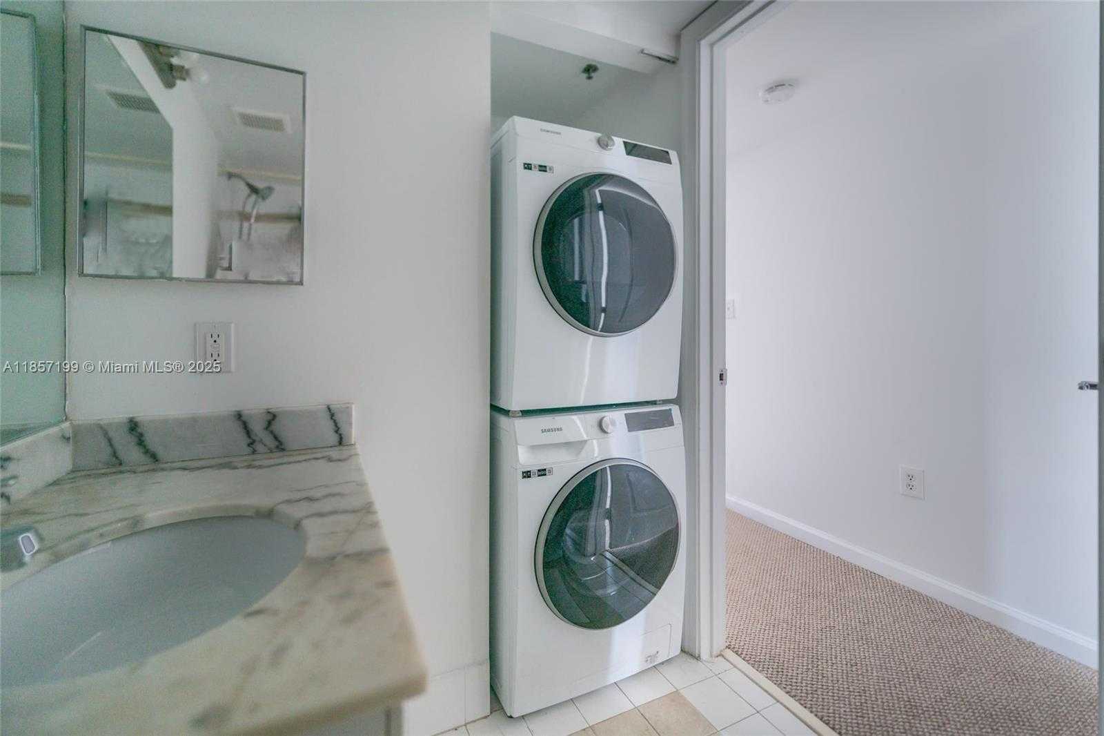 Small Image of 1200 BRICKELL BAY DR #4024, Miami Number 22