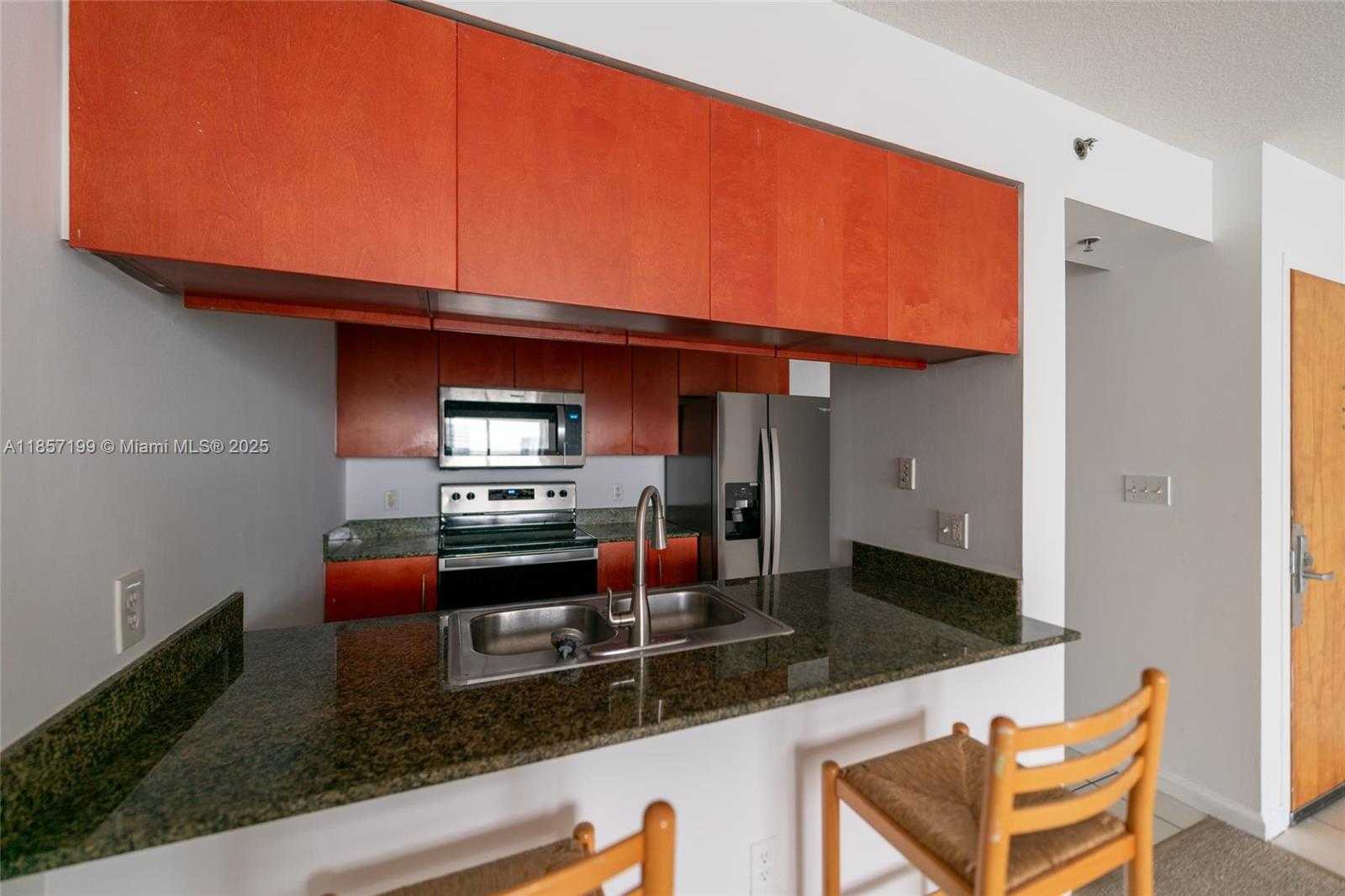 Small Image of 1200 BRICKELL BAY DR #4024, Miami Number 7