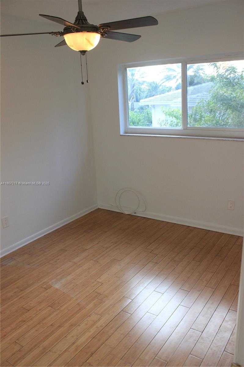 Small Image of 8958 COLLINS AVE #3, Surfside Number 9