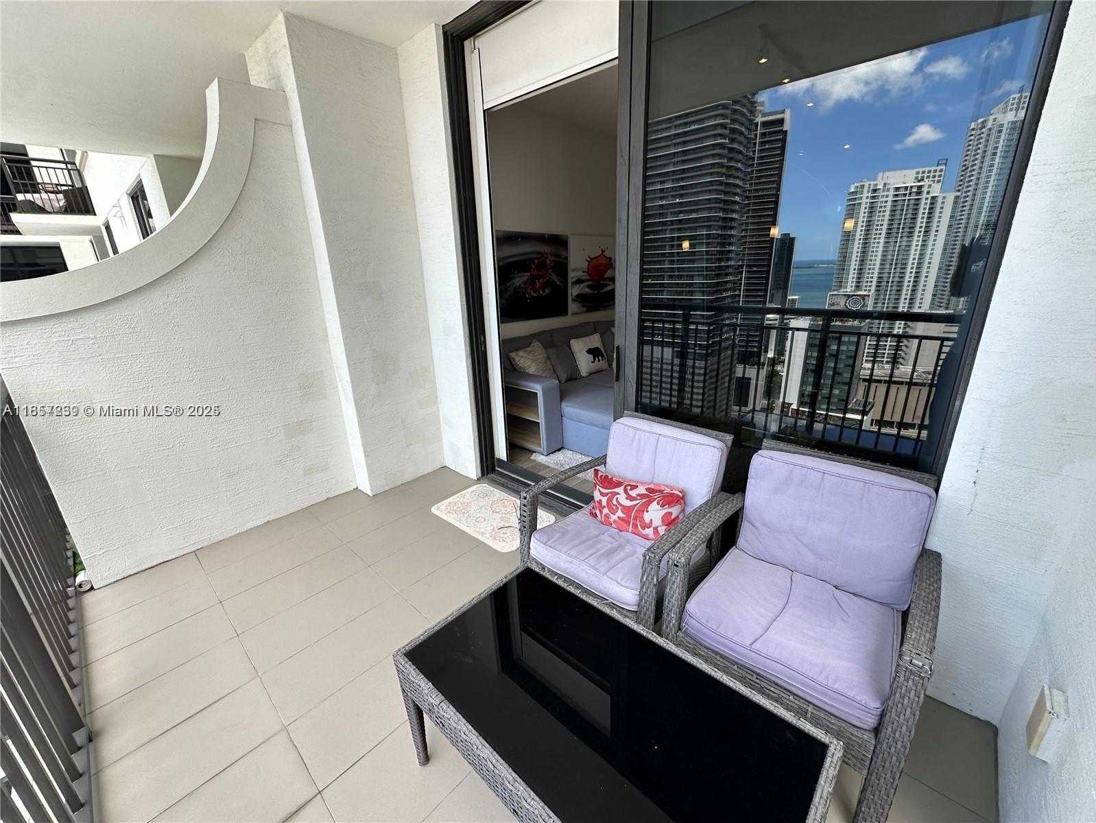 Small Image of 31 SOUTH EAST 5TH ST #3912, Miami Number 13