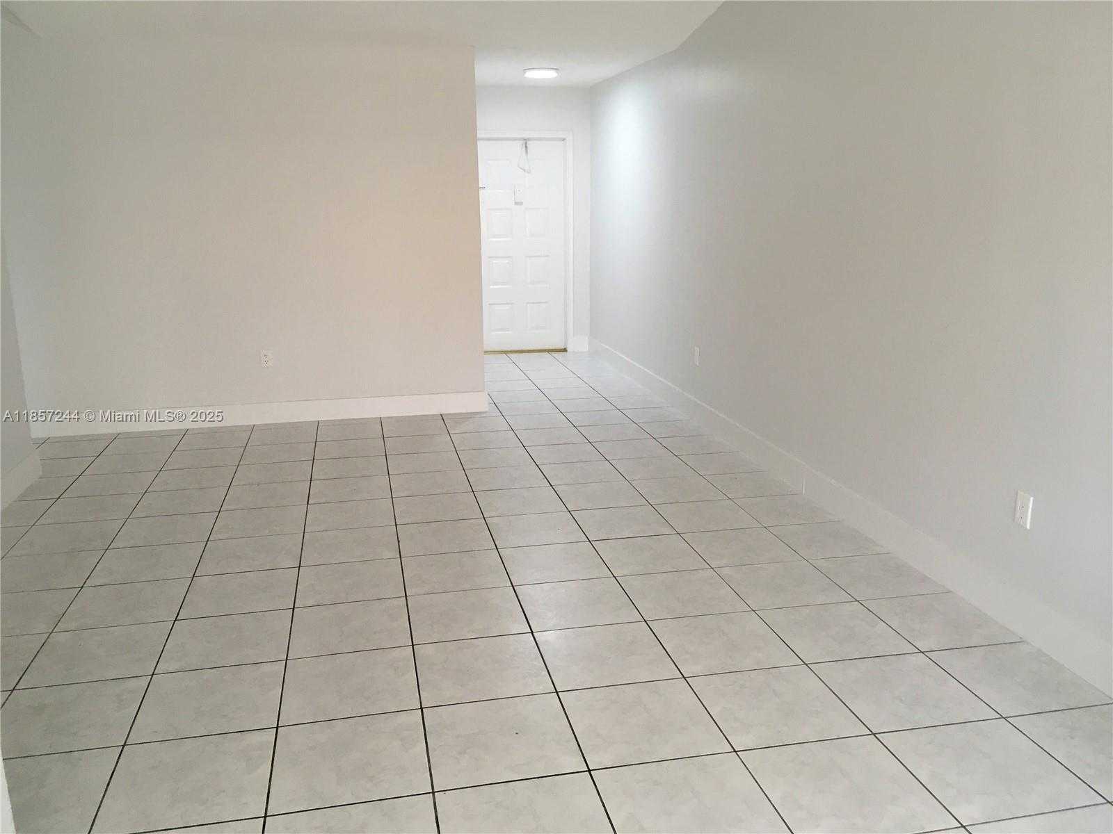 Small Image of 5221 SOUTH WEST 139TH AVE RD, Miami Number 2