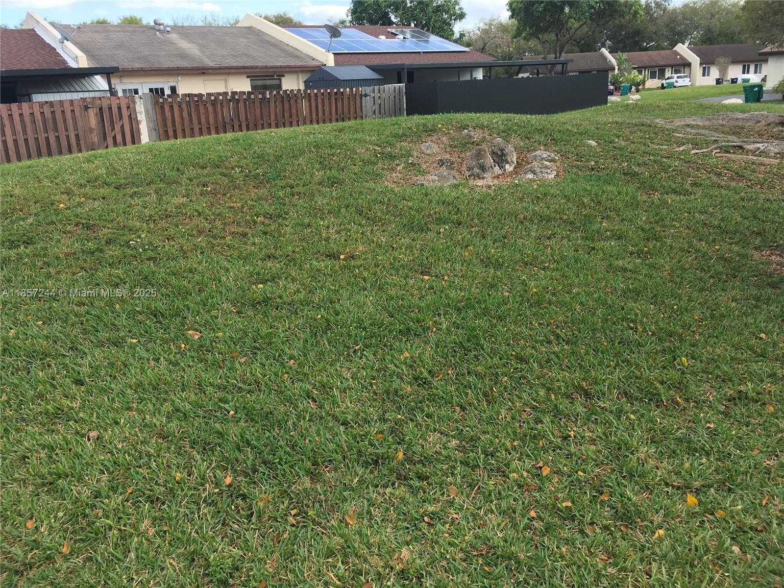 Small Image of 5221 SOUTH WEST 139TH AVE RD, Miami Number 20