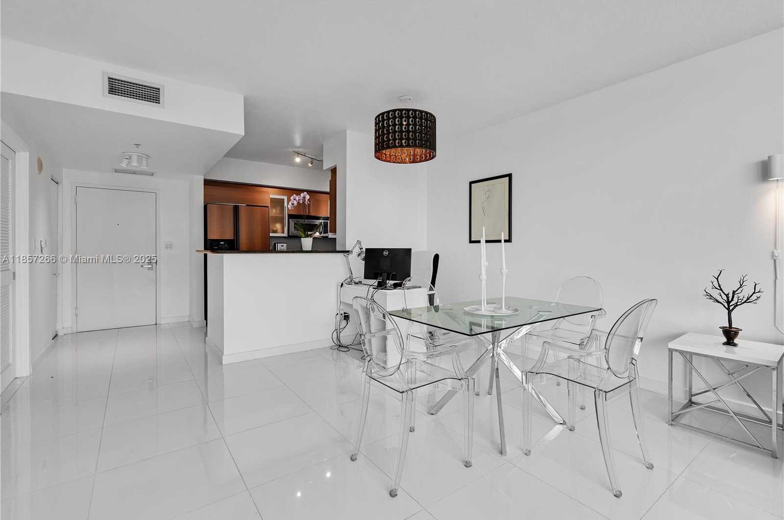 Small Image of 335 SOUTH BISCAYNE BL #3604, Miami Number 7