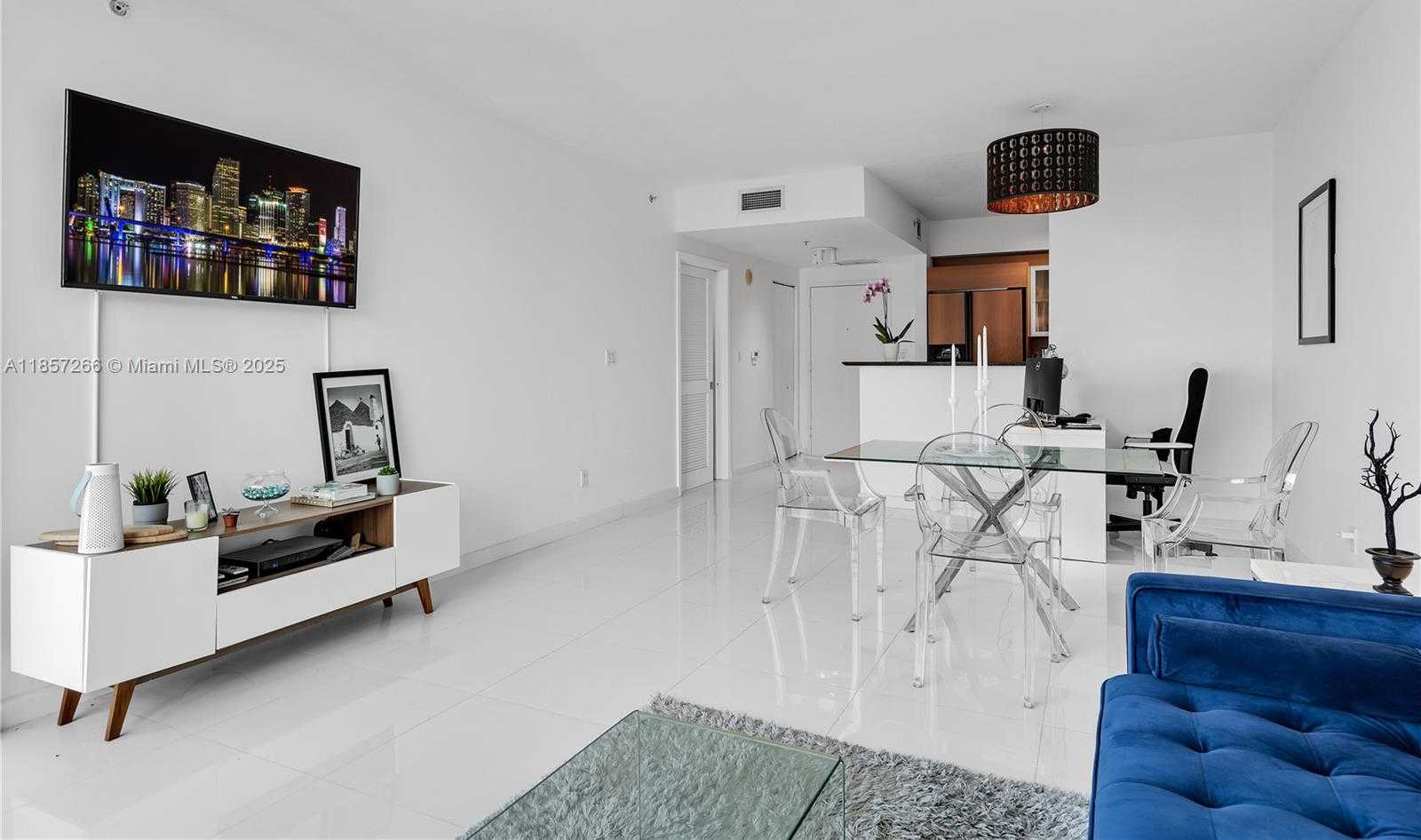 Small Image of 335 SOUTH BISCAYNE BL #3604, Miami Number 9