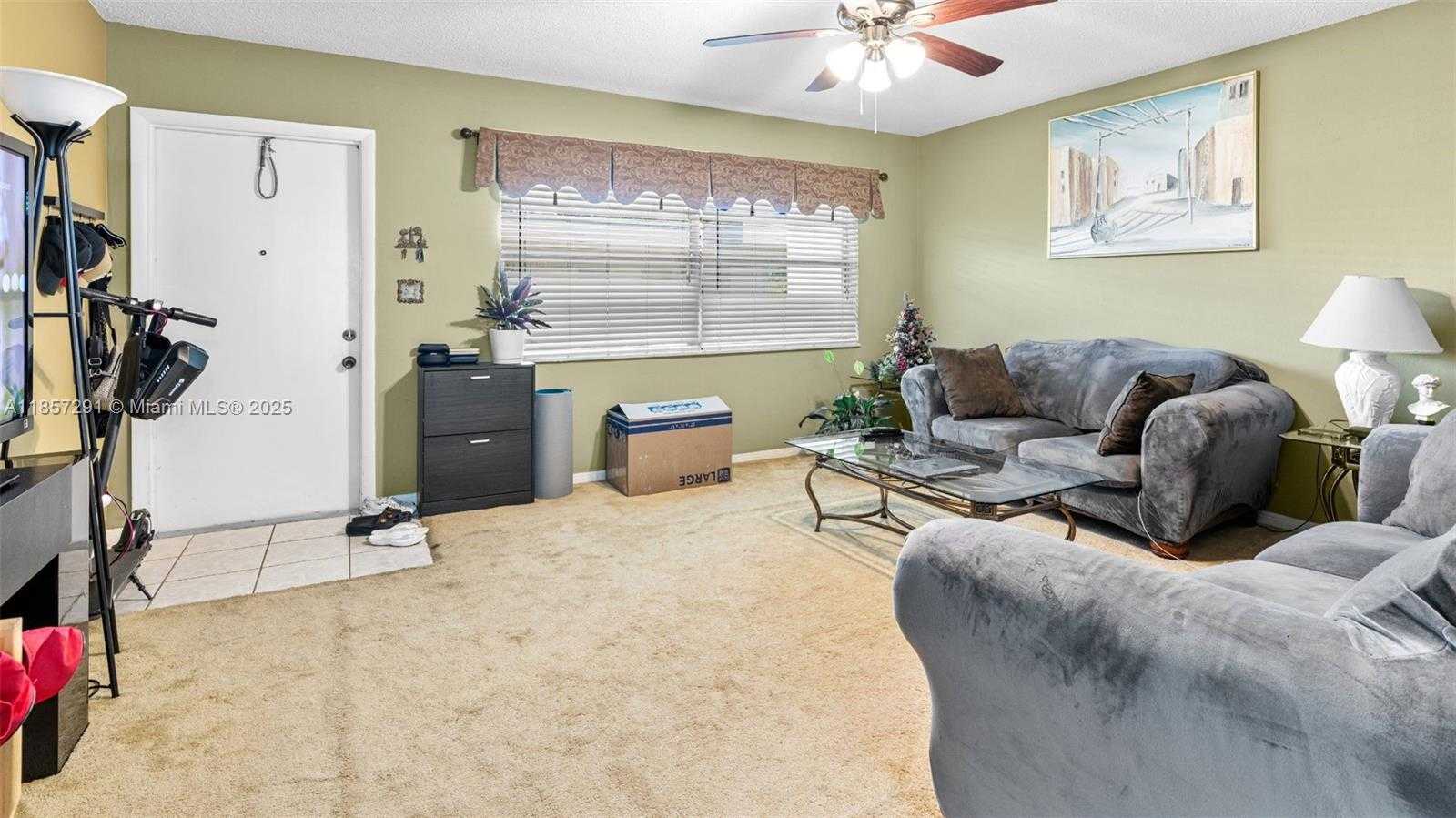 Small Image of 2031 DEWEY ST #302, Hollywood Number 3