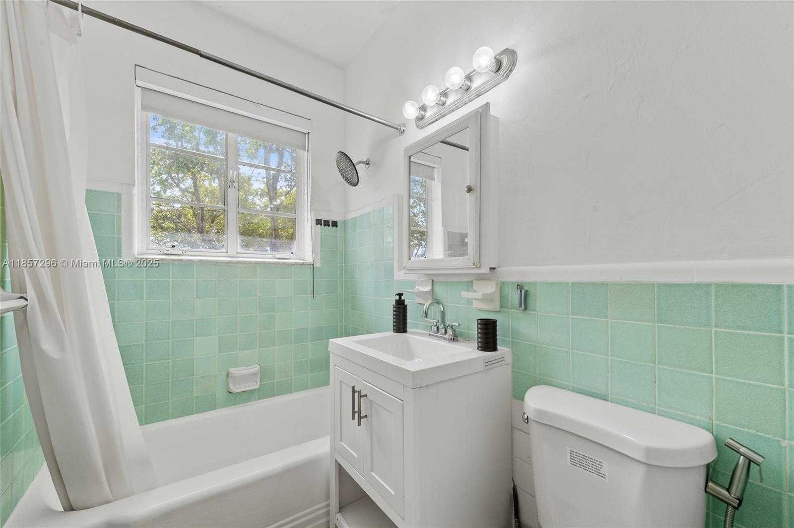 Small Image of 301 86TH ST #101, Miami Beach Number 11