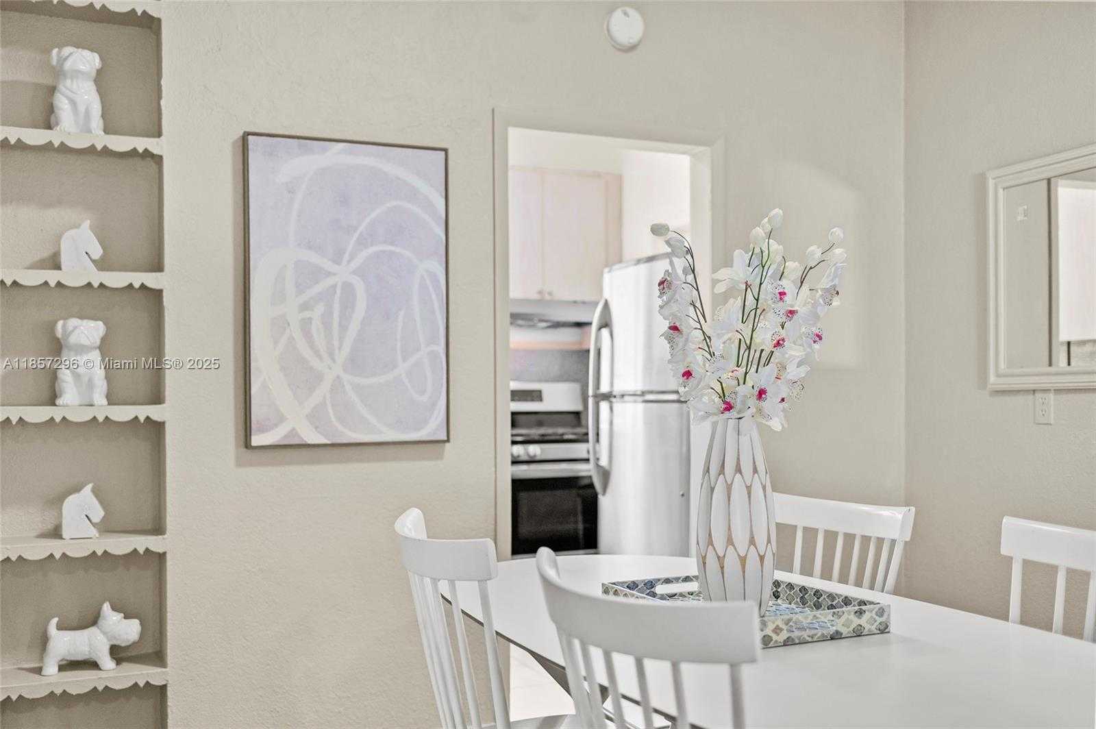 Small Image of 301 86TH ST #101, Miami Beach Number 4