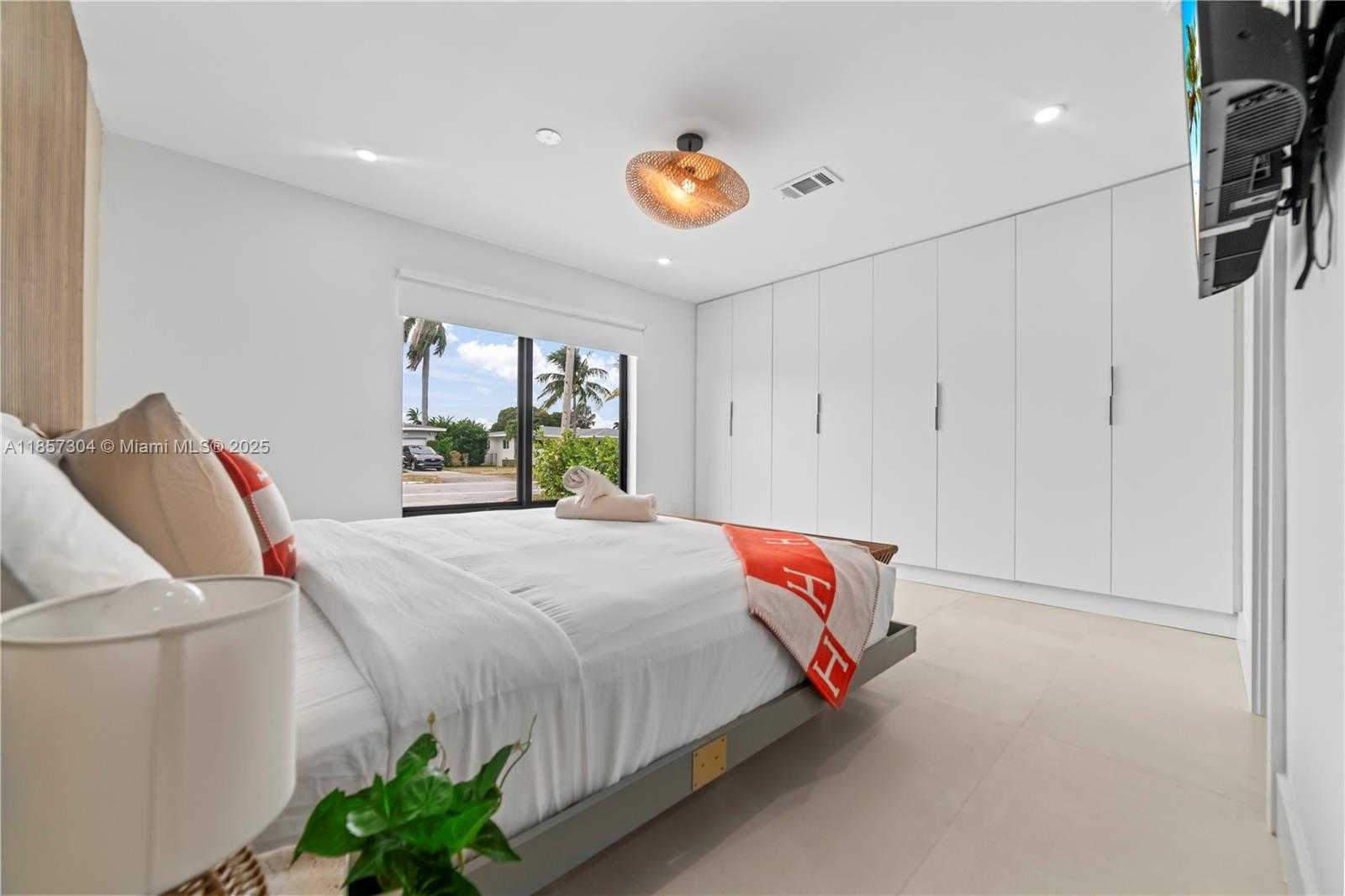 Small Image of 209 NORTH 31ST AVE #1, Hollywood Number 8