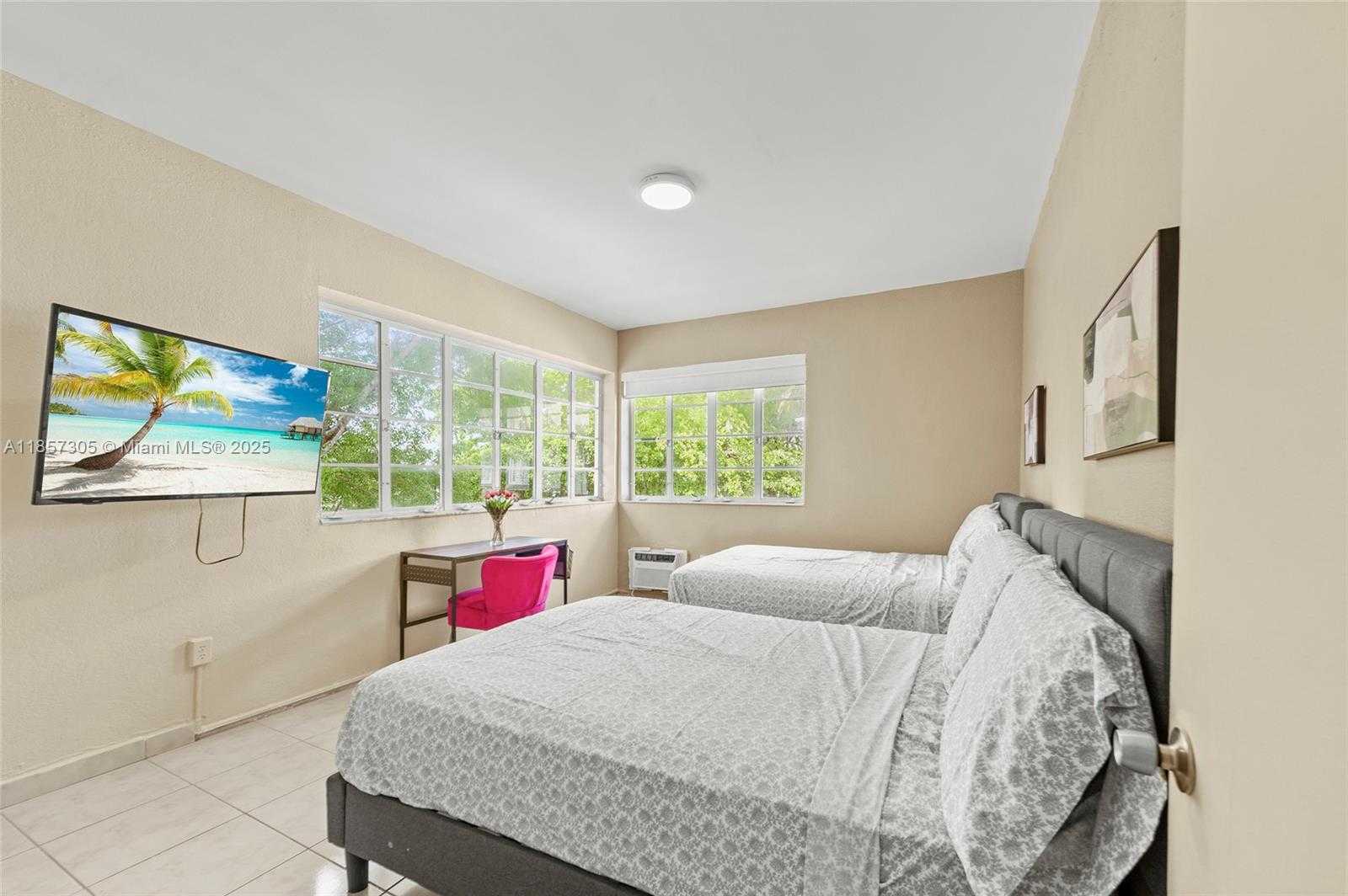Small Image of 301 86TH ST #102, Miami Beach Number 2