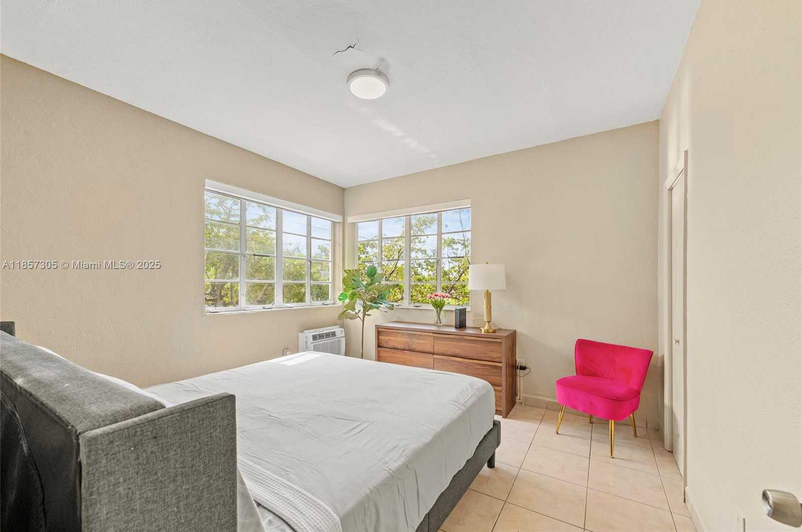 Small Image of 301 86TH ST #102, Miami Beach Number 5