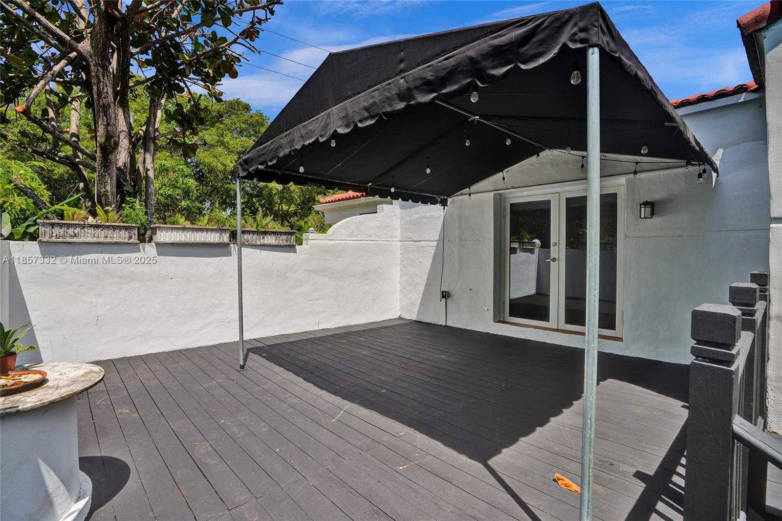 Small Image of 1077 CORTEZ ST, Coral Gables Number 12