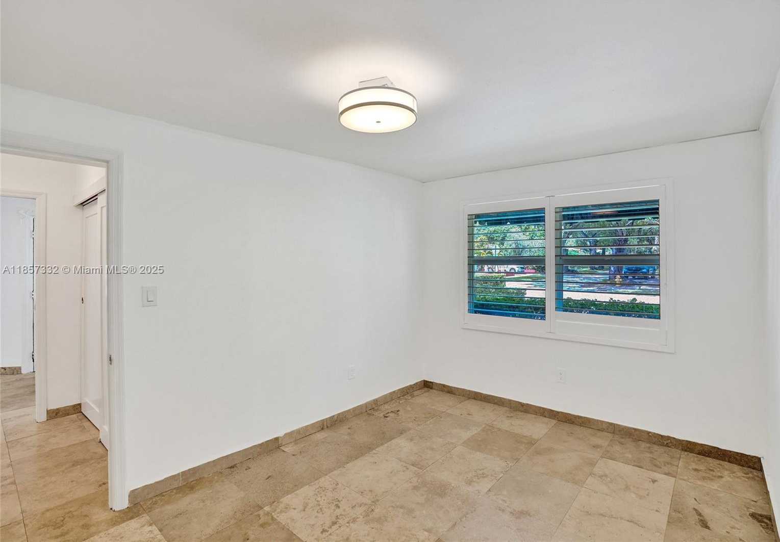 Small Image of 1077 CORTEZ ST, Coral Gables Number 19