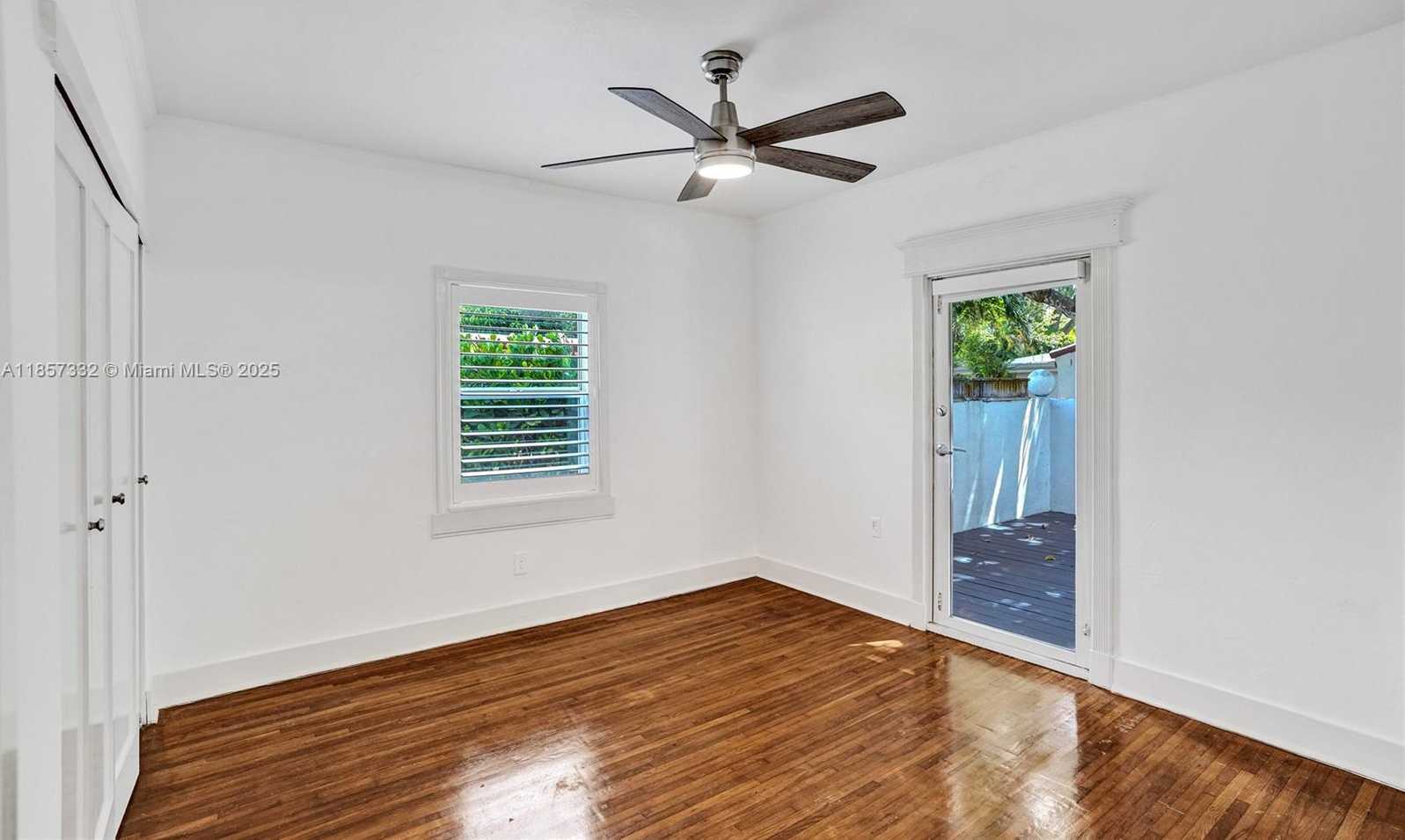 Small Image of 1077 CORTEZ ST, Coral Gables Number 27