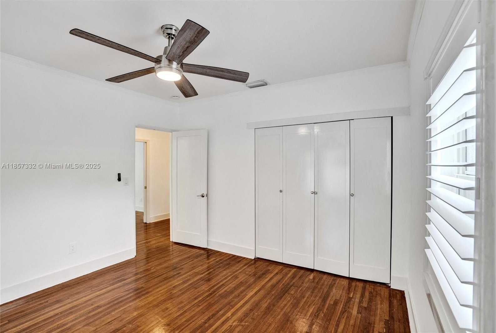 Small Image of 1077 CORTEZ ST, Coral Gables Number 29