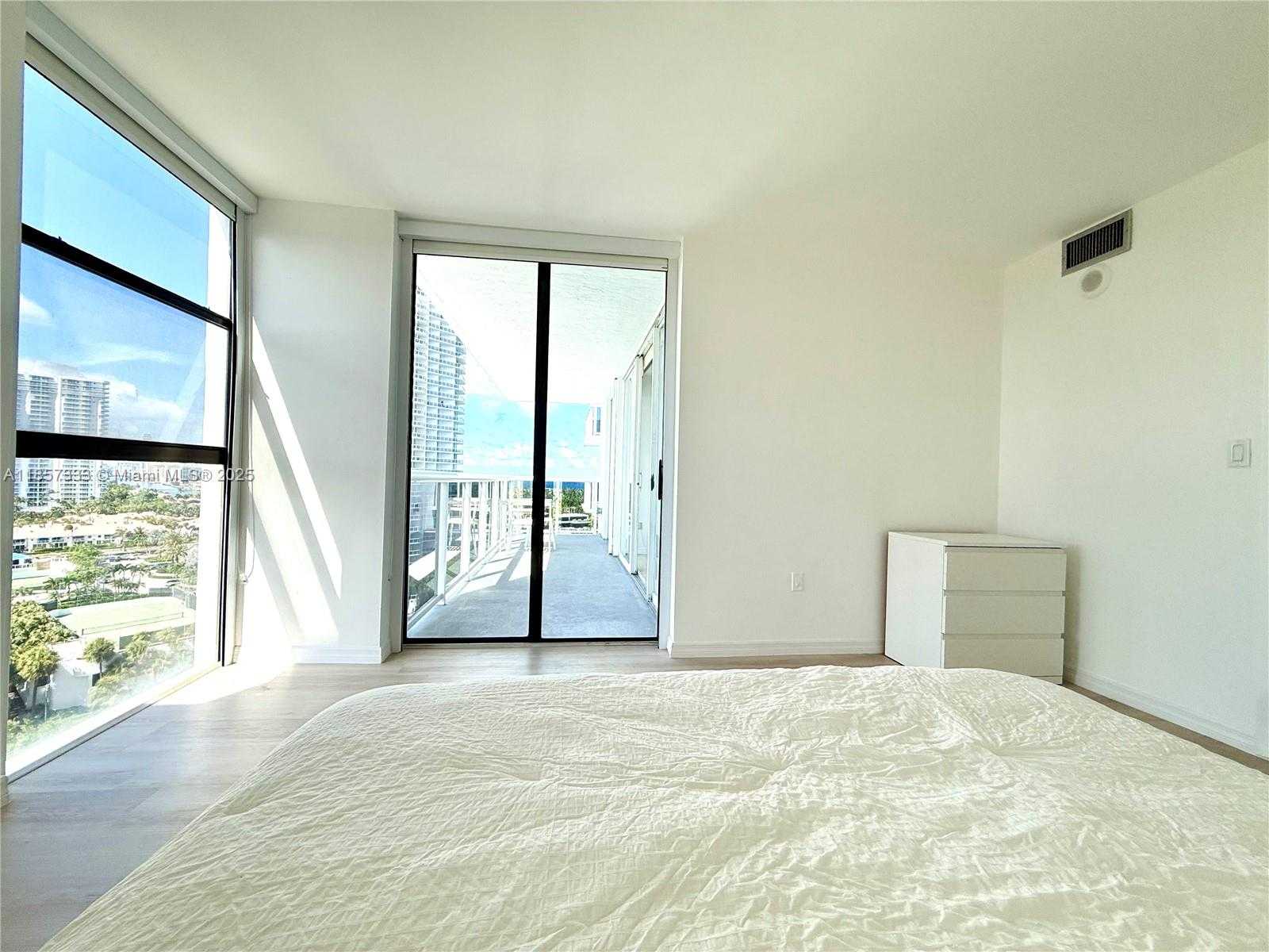 Small Image of 20505 EAST COUNTRY CLUB DR #1432, Aventura Number 27