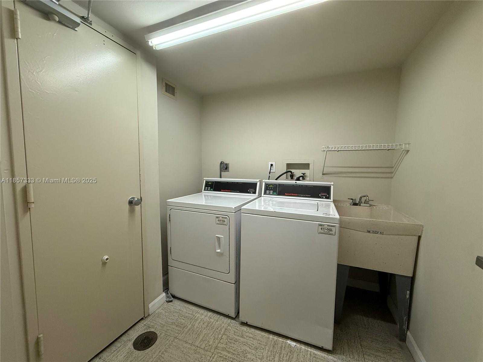 Small Image of 20505 EAST COUNTRY CLUB DR #1432, Aventura Number 52