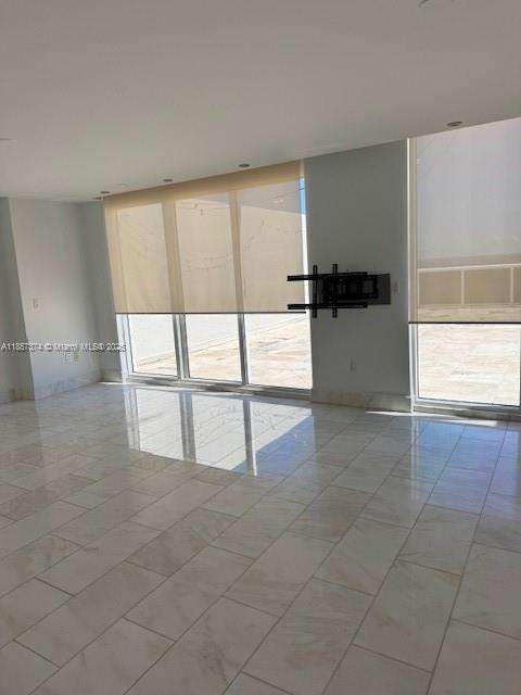 Small Image of 1850 SOUTH OCEAN DR (2 STORIES) #PH4402, Hallandale Beach Number 11