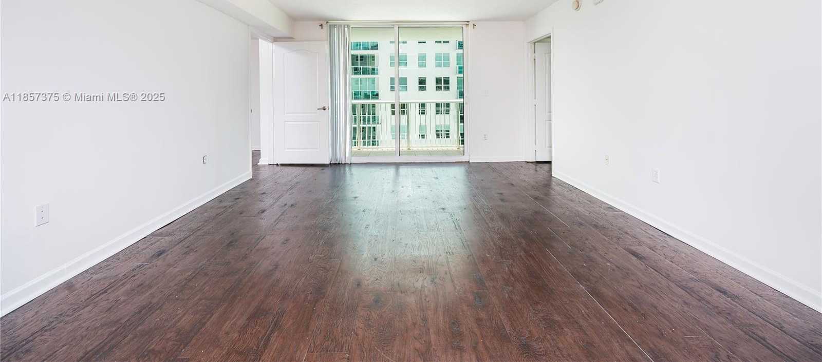 Small Image of 1200 BRICKELL BAY DR #2015, Miami Number 8