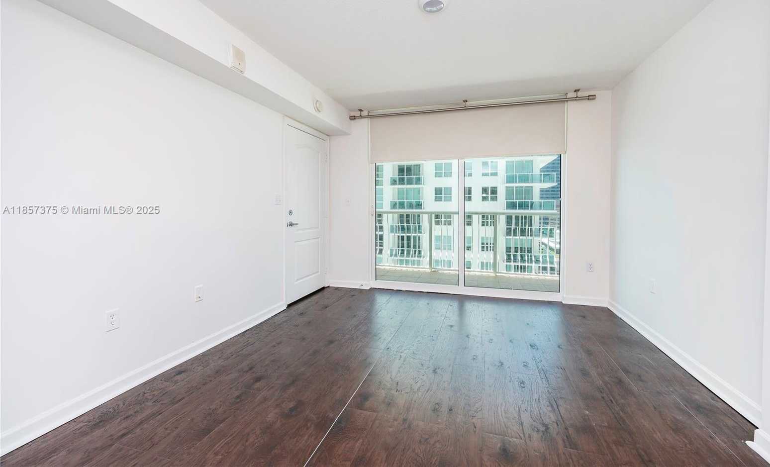 Small Image of 1200 BRICKELL BAY DR #2015, Miami Number 9