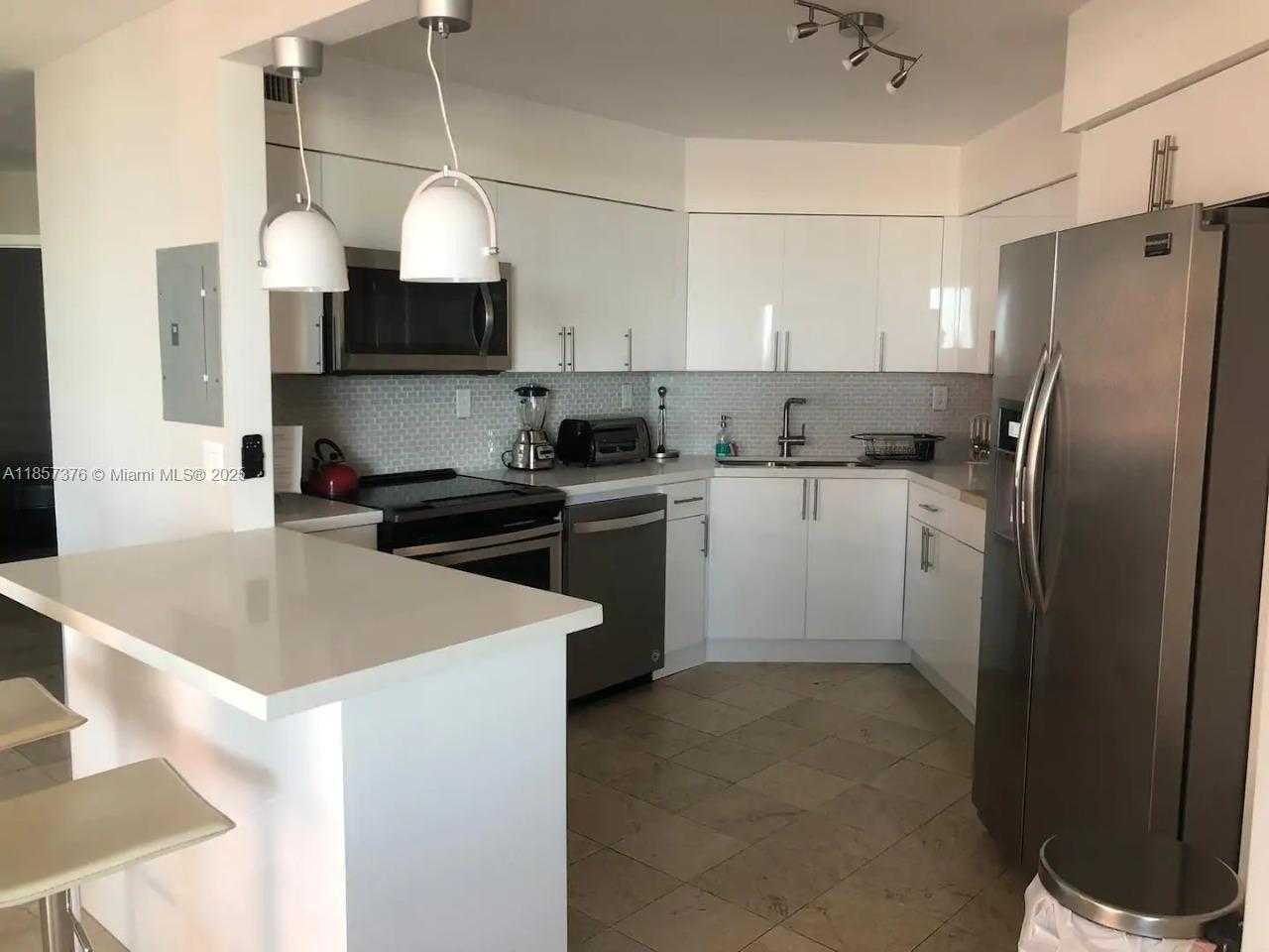 Small Image of 5161 COLLINS AVE #1104, Miami Beach Number 7
