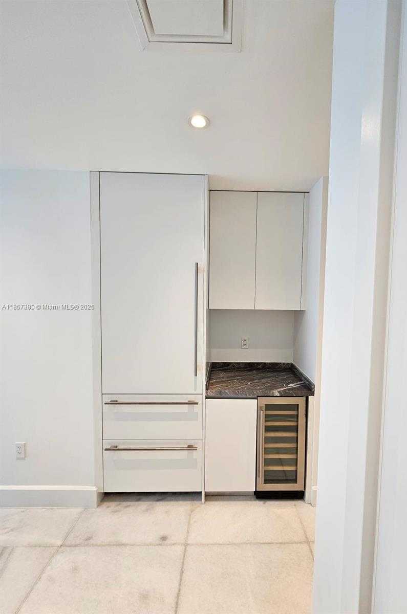 Small Image of 700 NORTH EAST 26 #1504, Miami Number 13