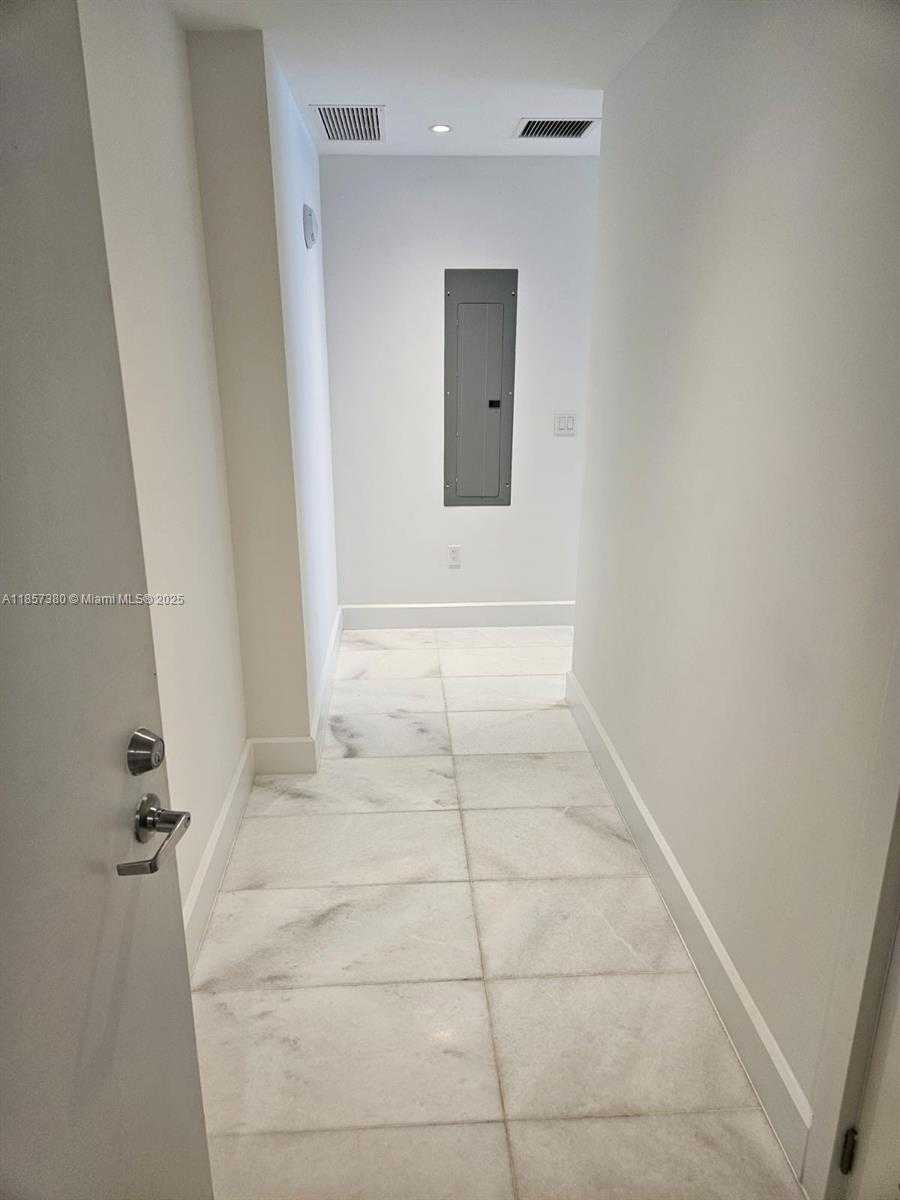Small Image of 700 NORTH EAST 26 #1504, Miami Number 25
