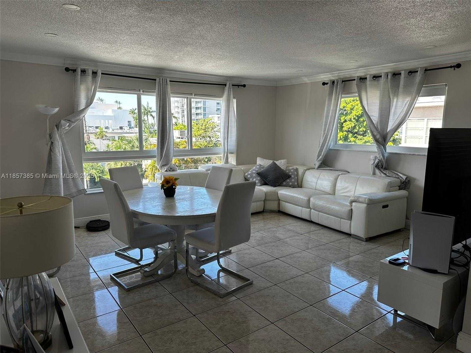 Small Image of 1020 94TH ST #301, Bay Harbor Islands Number 16