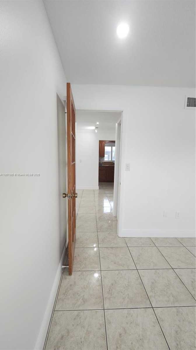 Small Image of 1020 94TH ST #301, Bay Harbor Islands Number 33