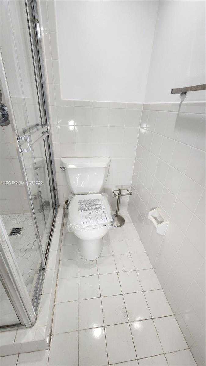 Small Image of 1020 94TH ST #301, Bay Harbor Islands Number 39