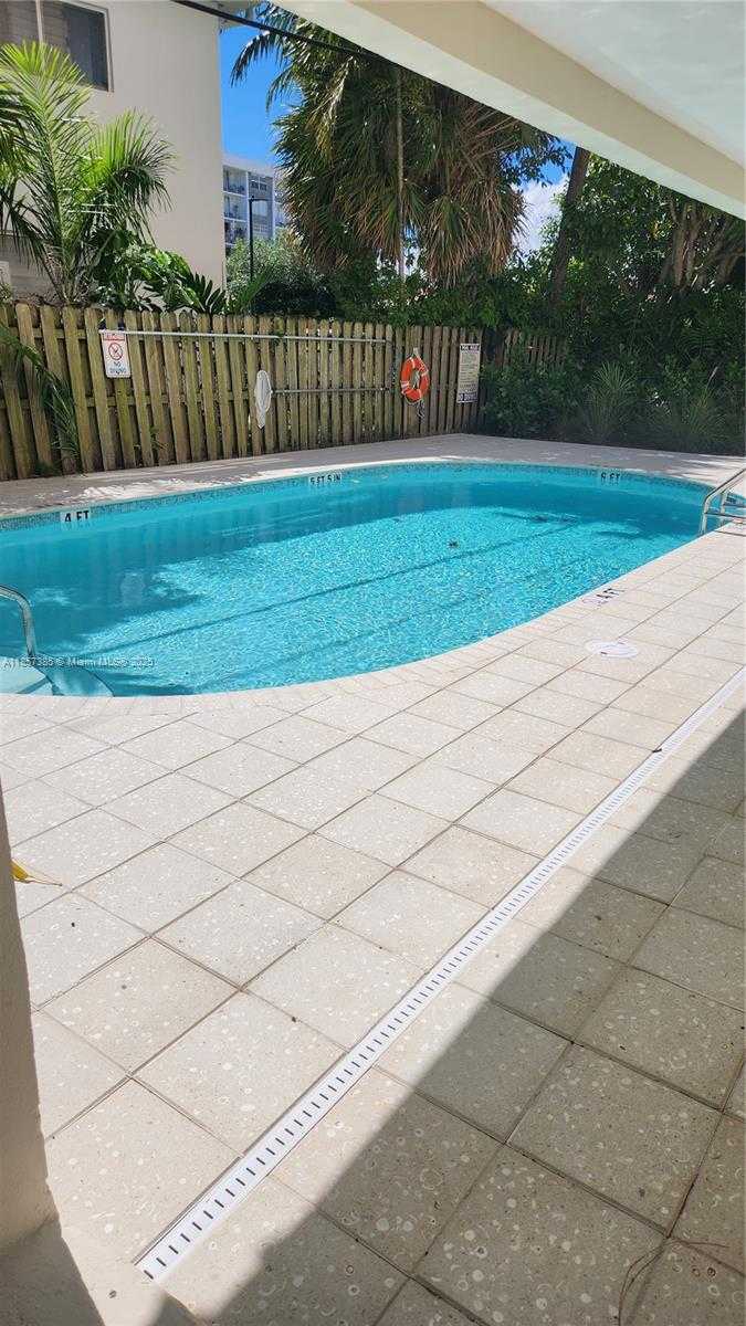 Small Image of 1020 94TH ST #301, Bay Harbor Islands Number 44