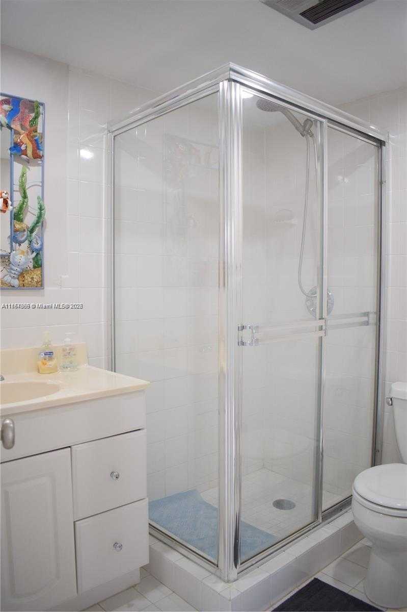 Small Image of 1020 94TH ST #301, Bay Harbor Islands Number 8