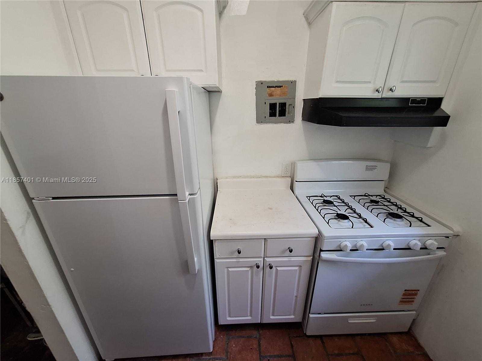Small Image of 1770 MERIDIAN AVE #207, Miami Beach Number 10