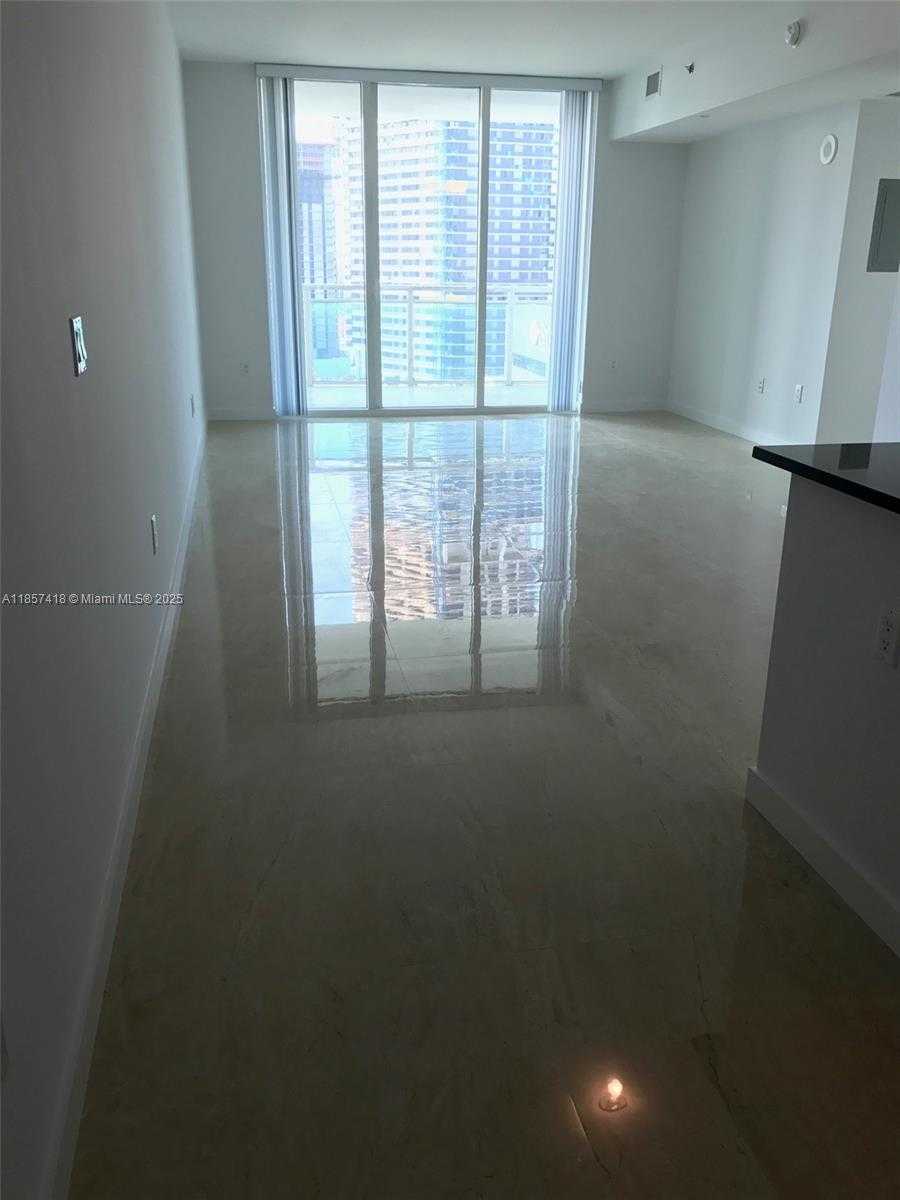 Small Image of 950 WEST BRICKELL BAY DR #2300, Miami Number 4