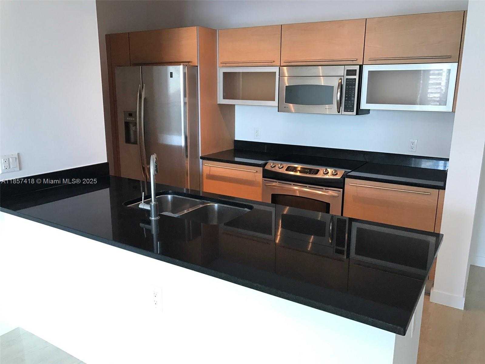 Small Image of 950 WEST BRICKELL BAY DR #2300, Miami Number 8
