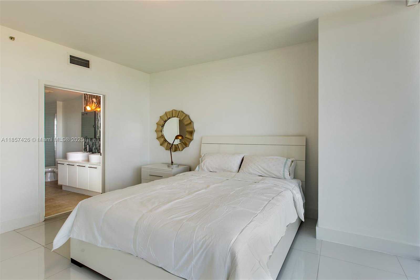 Small Image of 888 BISCAYNE BLVD #1010, Miami Number 13