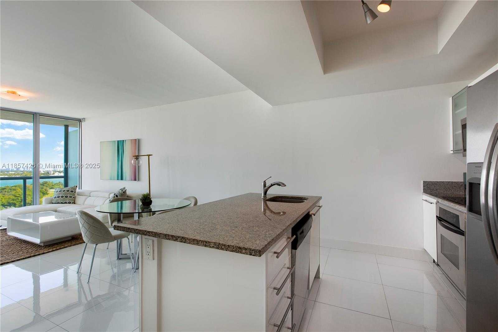Small Image of 888 BISCAYNE BLVD #1010, Miami Number 9