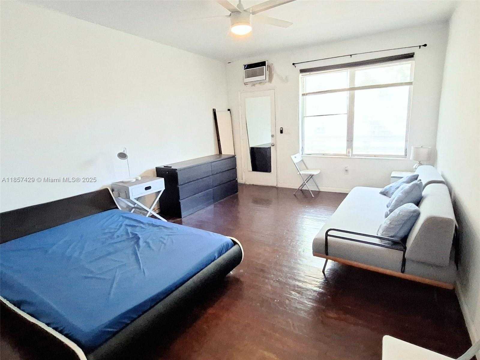 Small Image of 1770 MERIDIAN AVE #213, Miami Beach Number 10