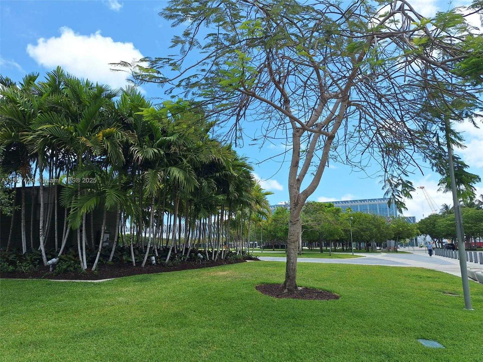 Small Image of 1770 MERIDIAN AVE #213, Miami Beach Number 18