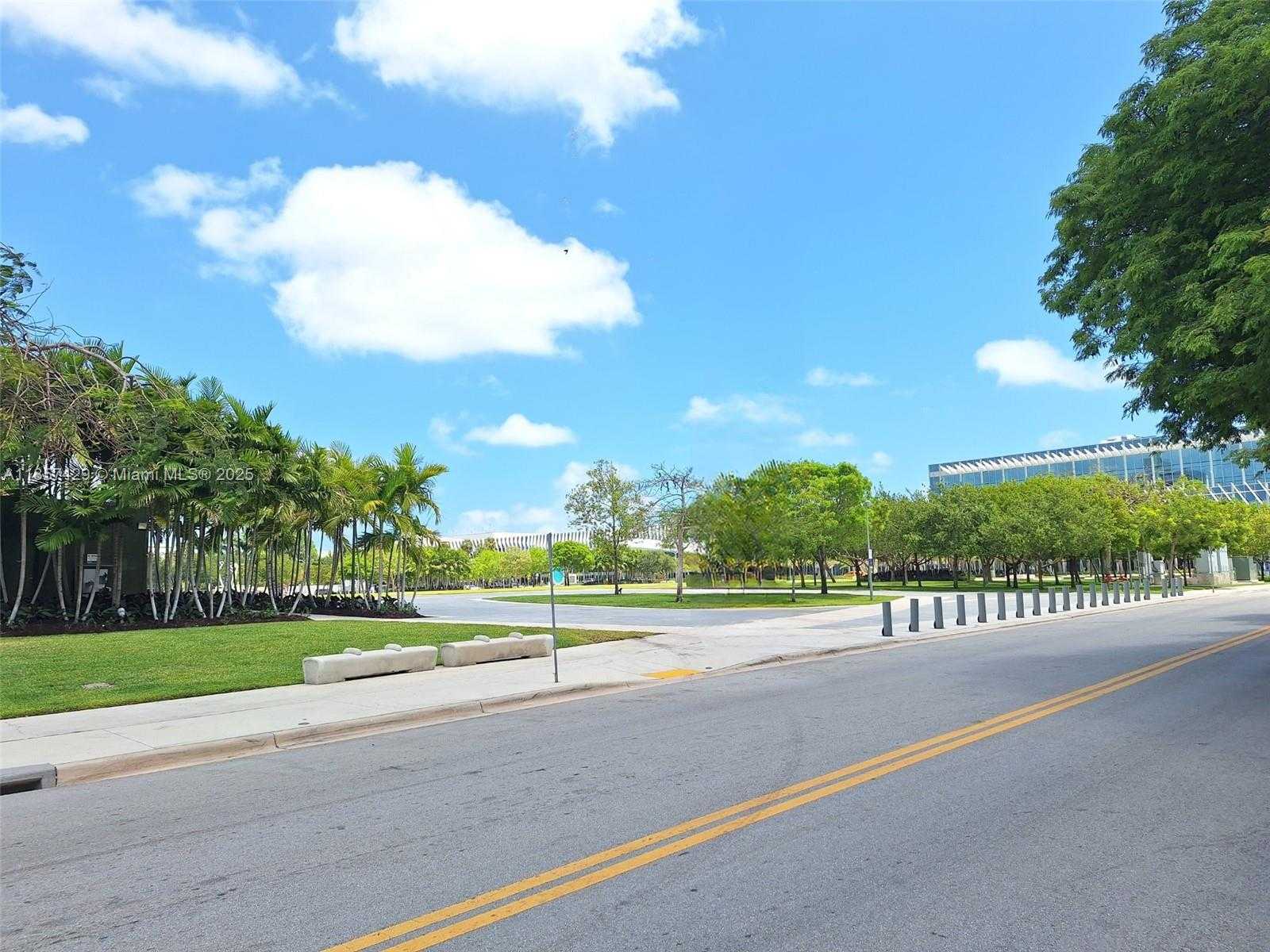 Small Image of 1770 MERIDIAN AVE #213, Miami Beach Number 5