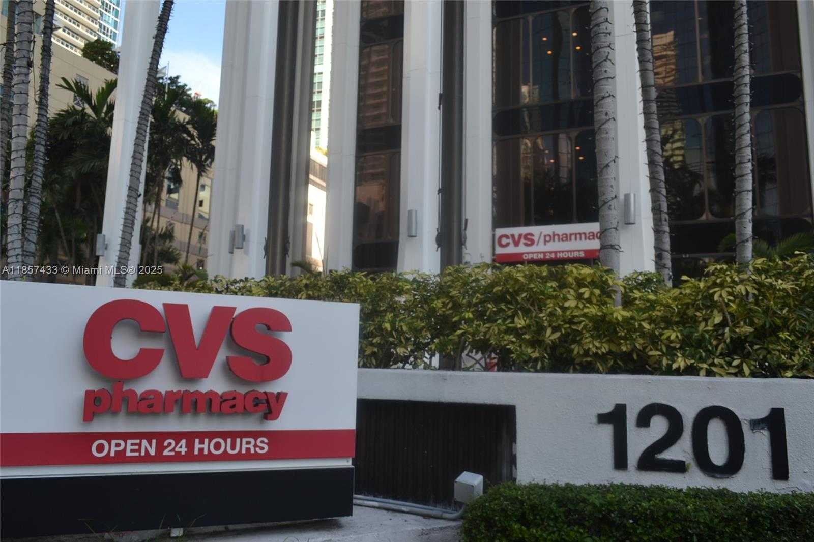 Small Image of 1200 EAST BRICKELL BAY DR #3304, Miami Number 13