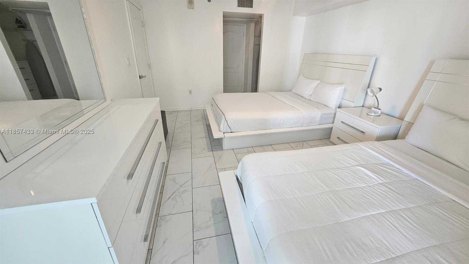 Small Image of 1200 EAST BRICKELL BAY DR #3304, Miami Number 7