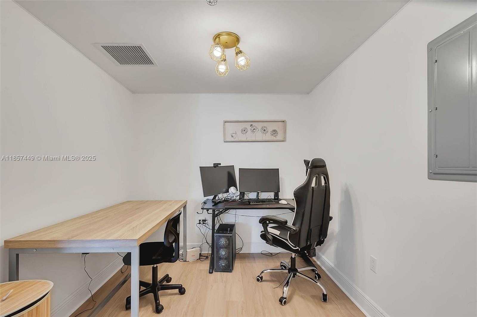 Small Image of 185 SOUTH WEST 7TH ST #2204, Miami Number 10
