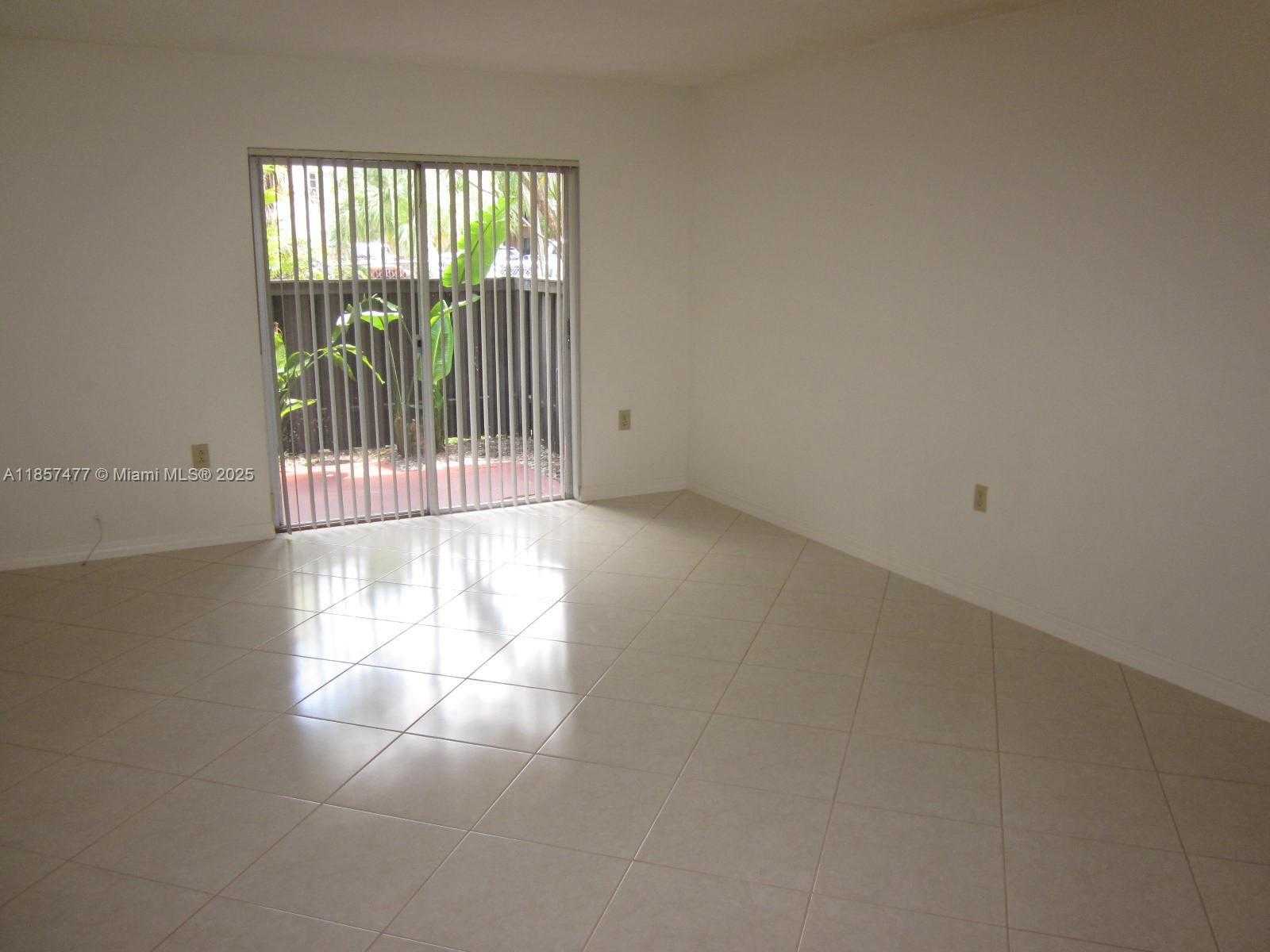 Small Image of 10748 NORTH KENDALL DR #N-19, Miami Number 17